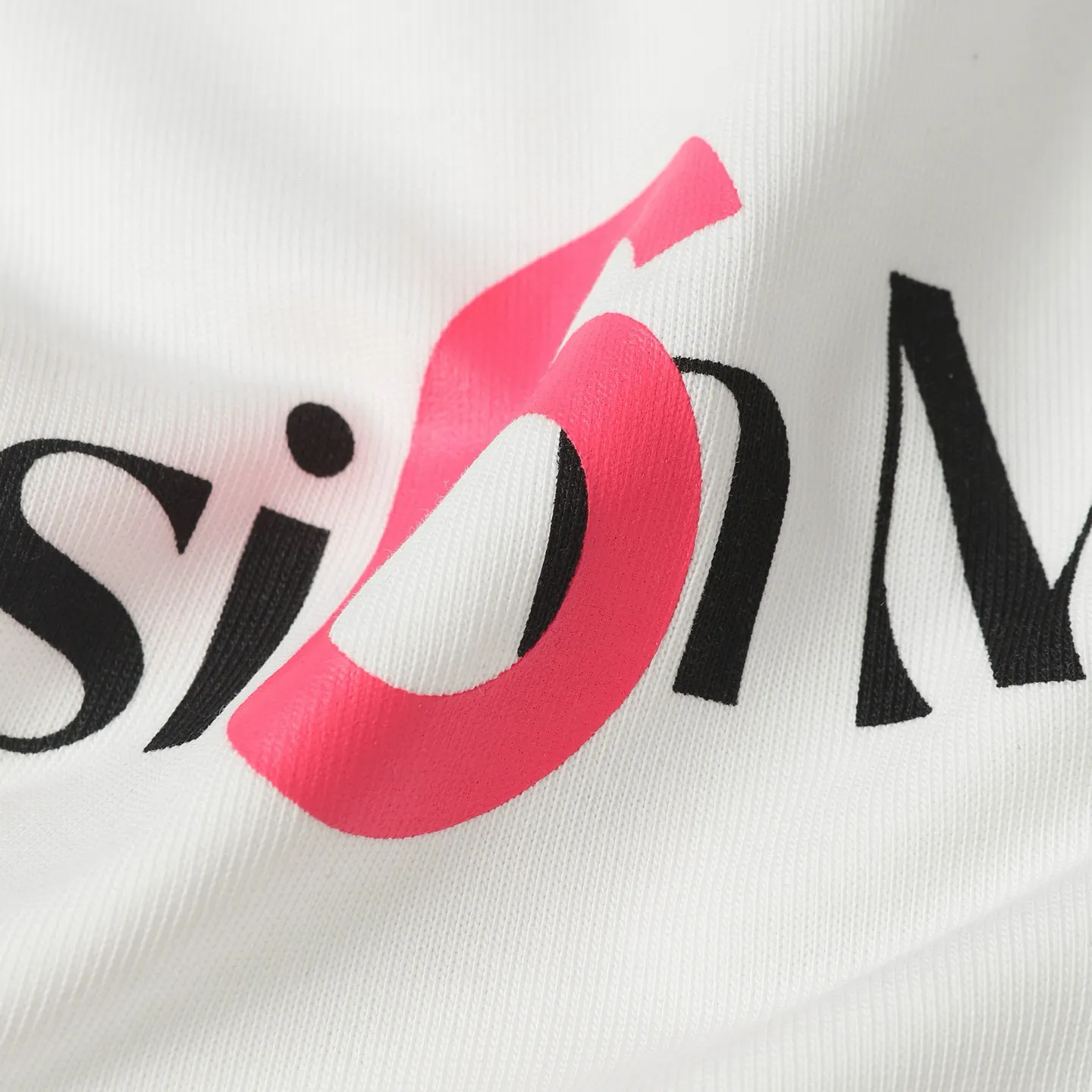 mm 6/ 24ss T logo ， Retro Same Style t 280 Versatile ：Black，White Size：s-xl